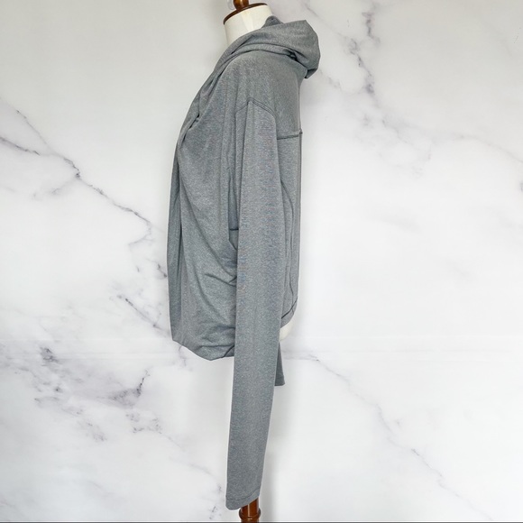 SOLD ZYIA Active Haze Yoga Wrap Hooded Gray Shawl - Picture 10 of 15